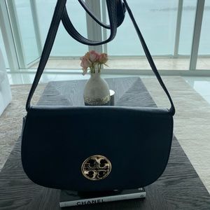 Tory burch purse